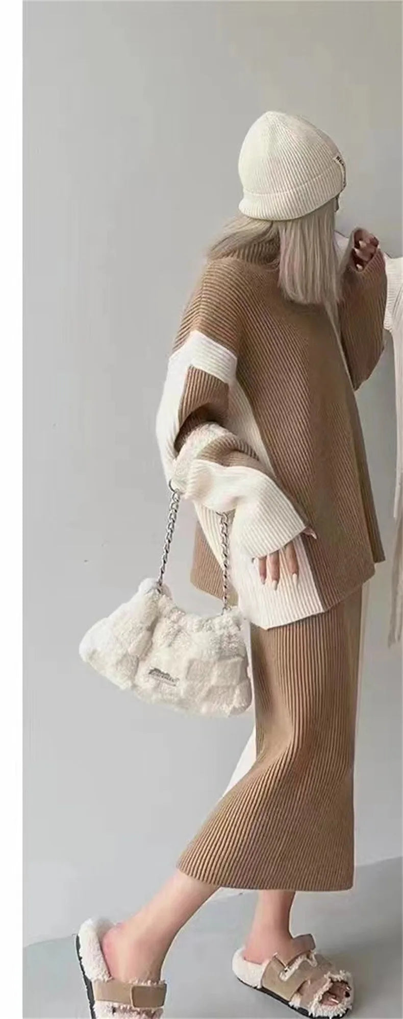 NoEnName_Null Women's Winter Splice Plush Scarf – Stylish & Cozy Casual Accessory