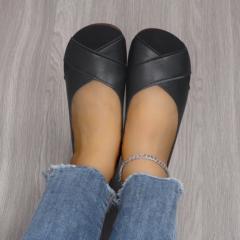YZZJALK Women's Loafers - Casual Slip-On Flats with Splicing Design