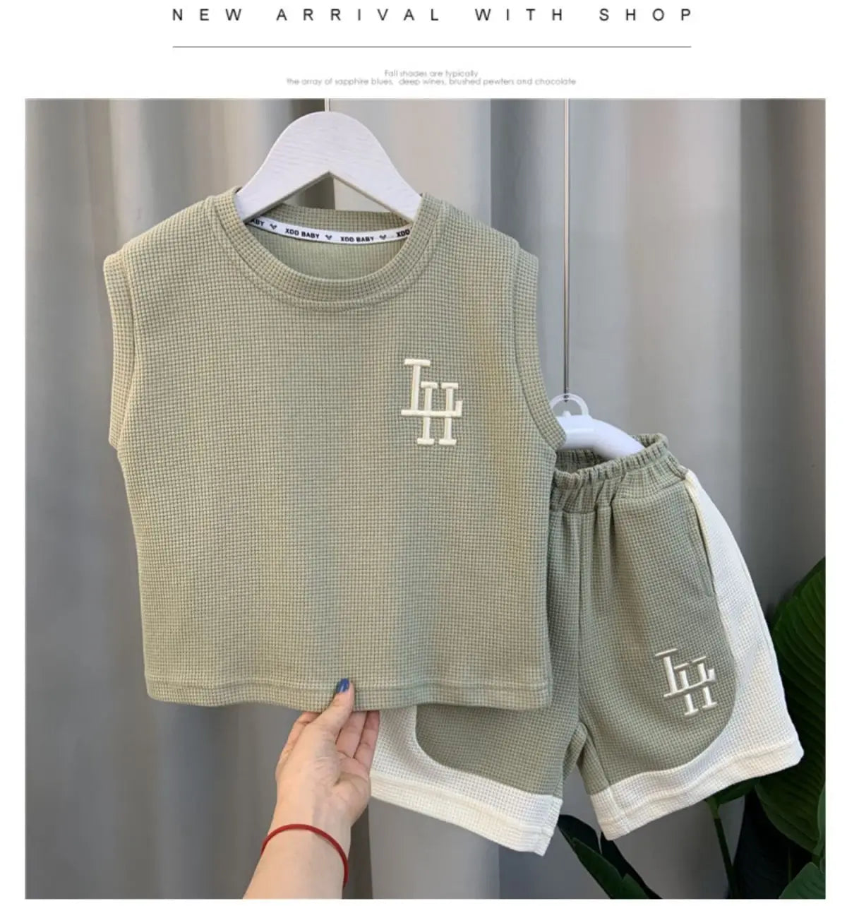 Unisex Kids’ Summer Outfit Set – Sleeveless Letter Print Pullover Top & Shorts (Ages 4–6)