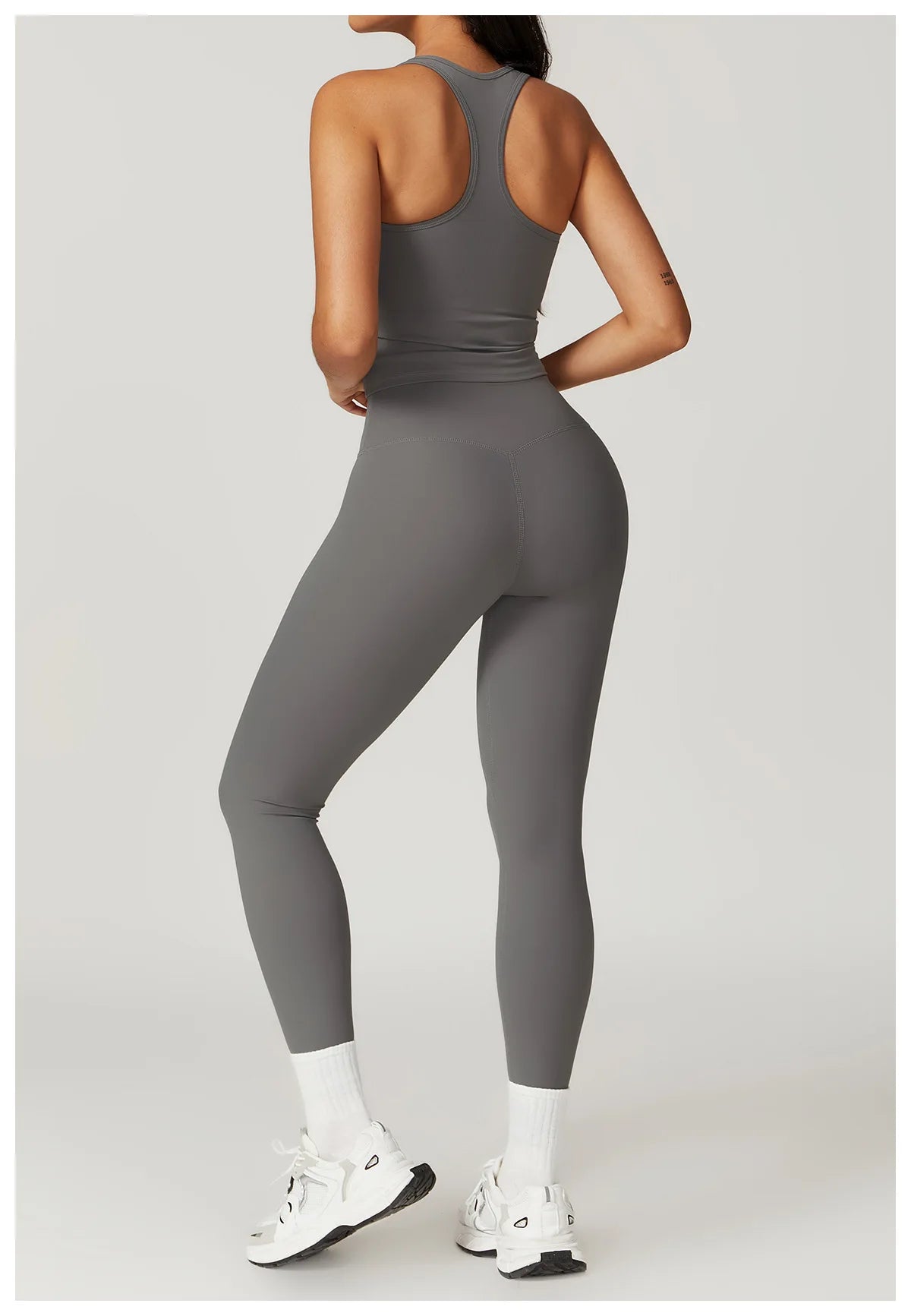 SWELTERING Women's Fitness Gear – Performance Redefined