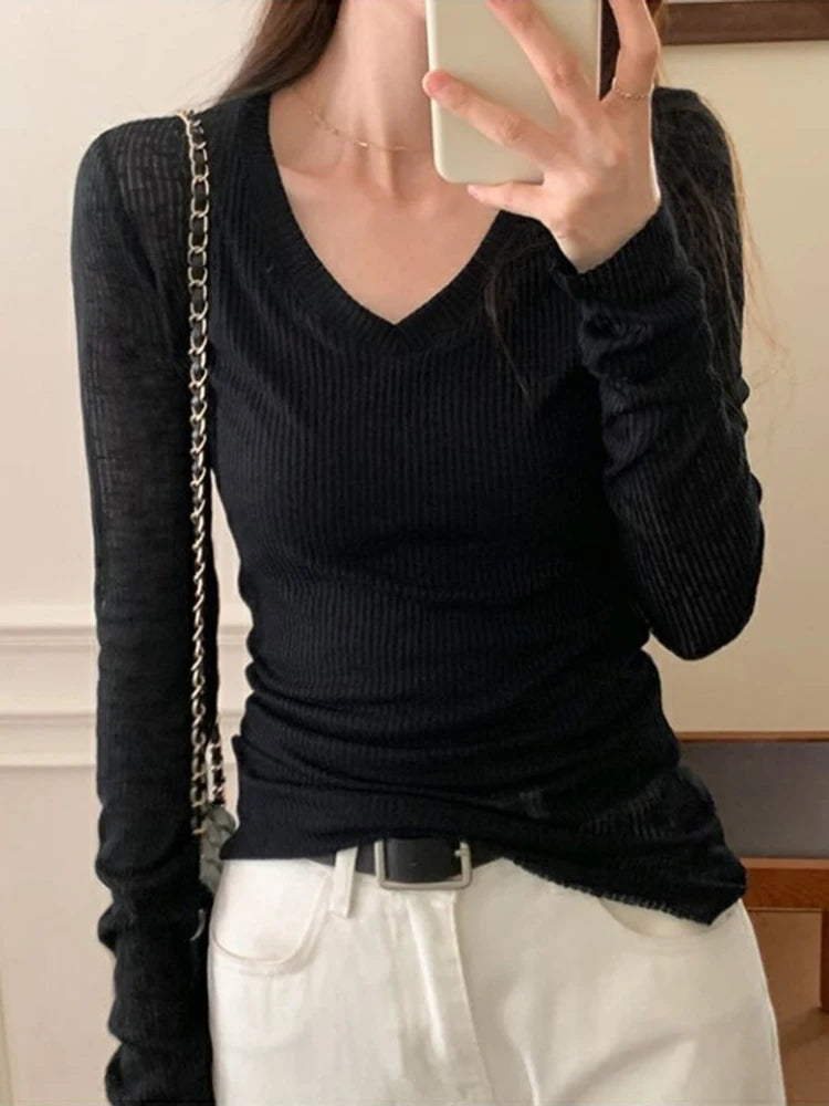 Women's Skinny Fit V-Neck Long Sleeve Stretch Tee – Summer 2025 | JEYONGZOO