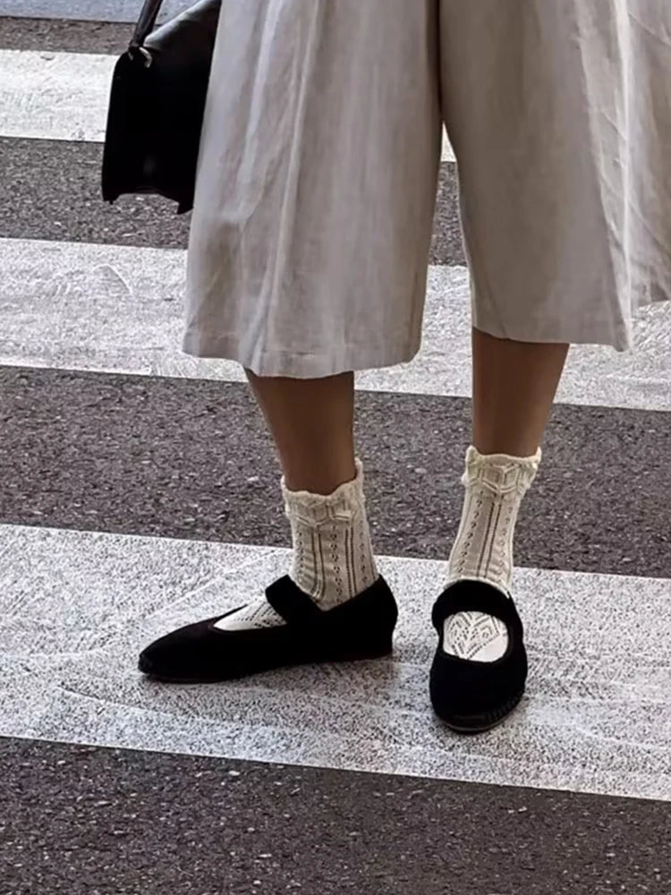 IEKROPOT Women's Pleated Mary Janes Flats with Elastic Band - Casual Canvas Shoes