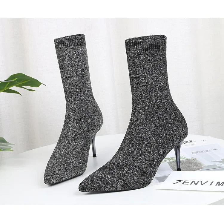 YBQJOO Women's Chelsea Boots – Pointed Toe, Ultra-High Heel, Sexy and Stylish Winter Footwear