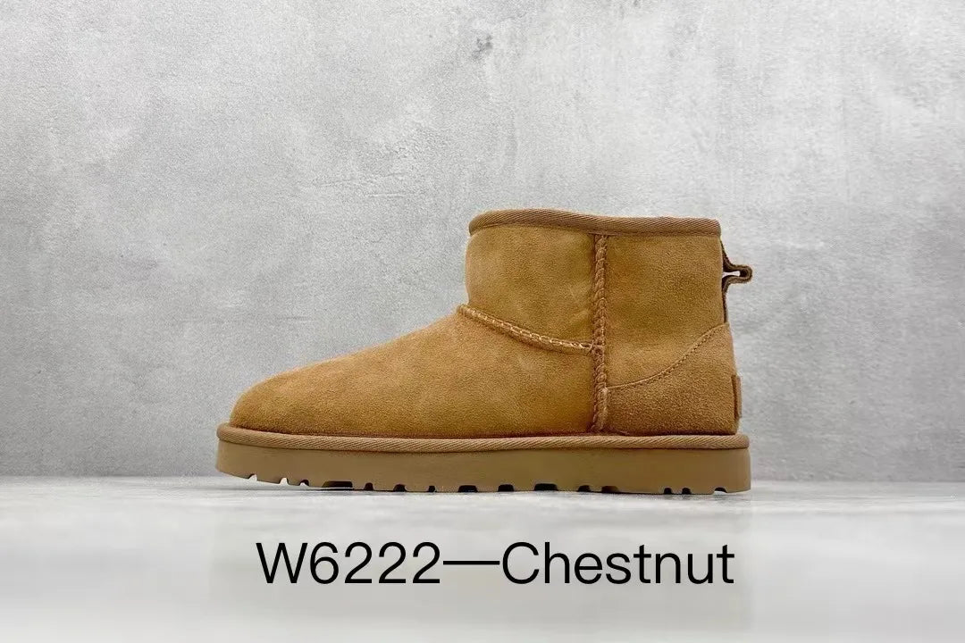 Derbies Women's Winter Fur-Lined Home Cotton Shoes - Waterproof Platform, Sheepskin Insole, Solid Color, Comfortable & Cozy