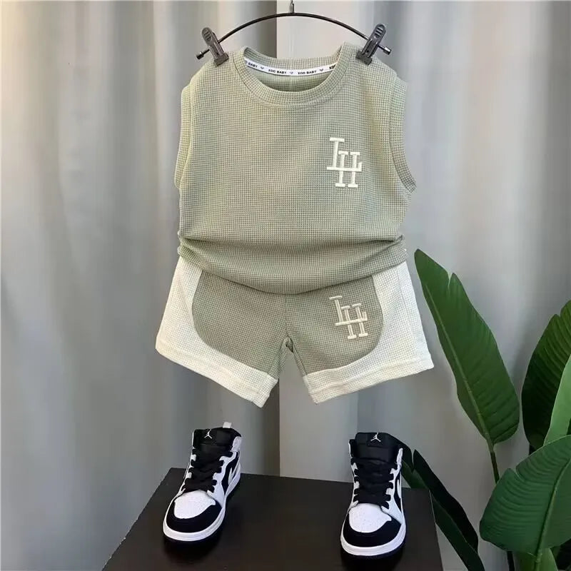 Unisex Kids’ Summer Outfit Set – Sleeveless Letter Print Pullover Top & Shorts (Ages 4–6)