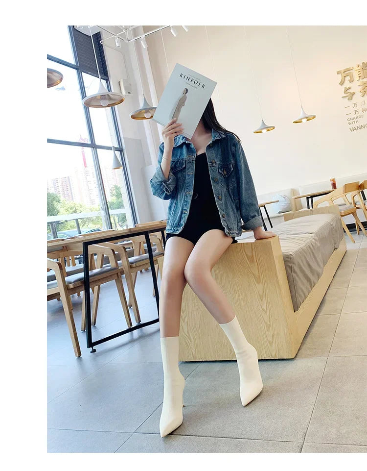 YBQJOO Women's Chelsea Boots – Pointed Toe, Ultra-High Heel, Sexy and Stylish Winter Footwear