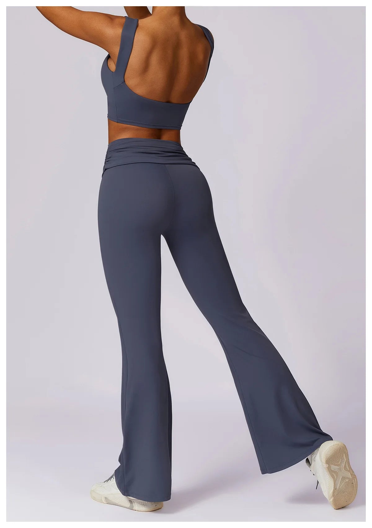 SWELTERING Women’s Fitness Performance Wear – Breathable Nylon/Spandex Sportswear for Running, Fitness, and More