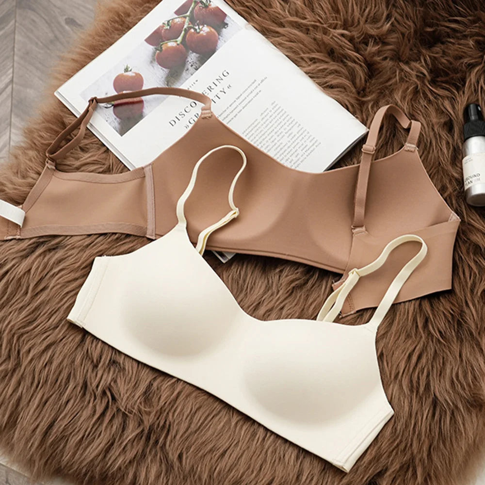YJSFG HOUSE Seamless Wireless Push-Up Bra – Soft Comfort & Full Cup Design