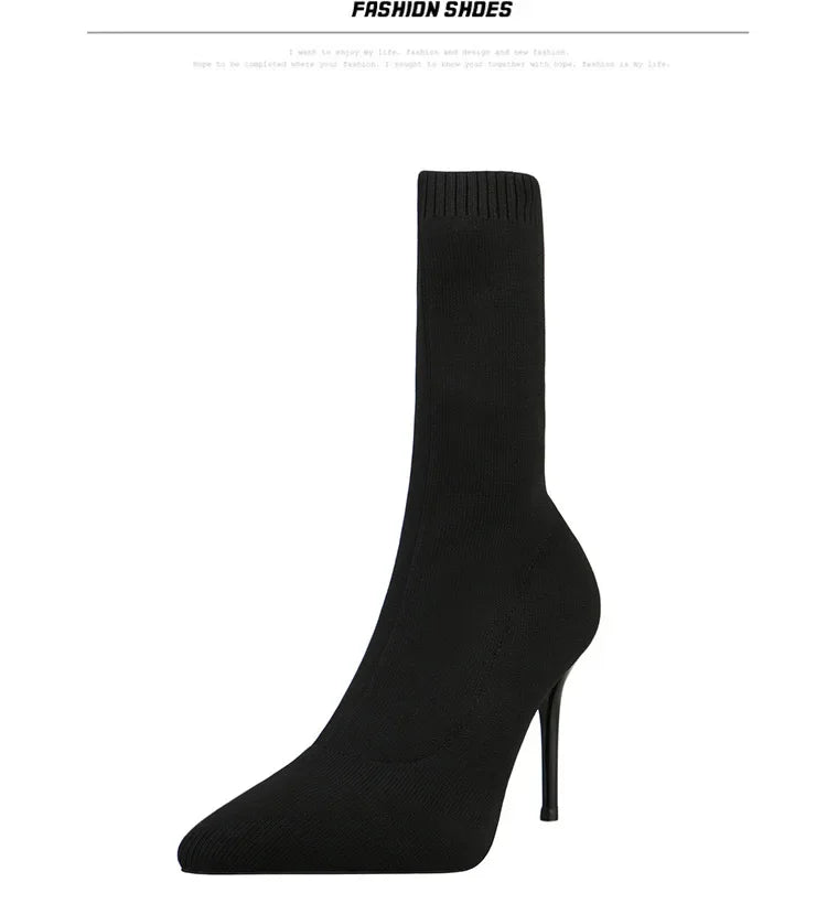 YBQJOO Women's Chelsea Boots – Pointed Toe, Ultra-High Heel, Sexy and Stylish Winter Footwear
