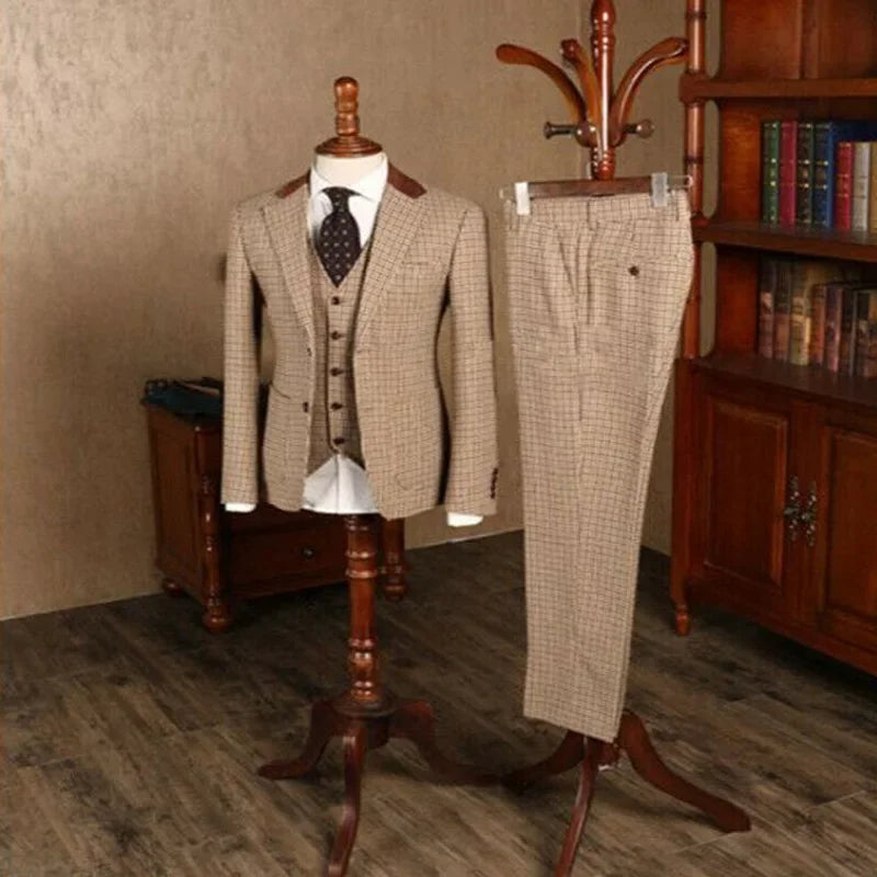 2021 Brown Classic Plaid Tweed Men Slim fit Groom Wedding Tuxedo Blazer Formal Business Jacket Vest Pants 3 Piece