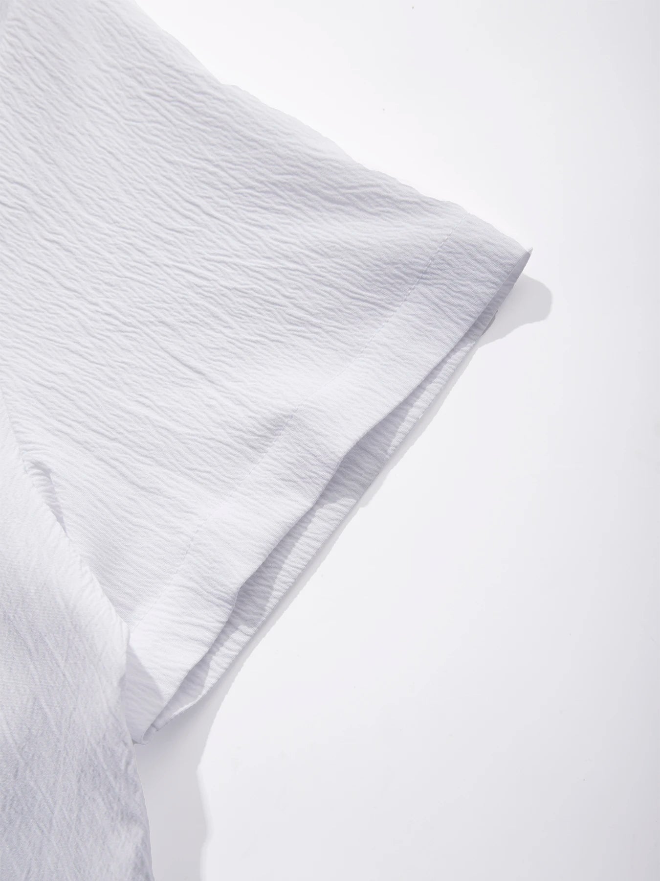 Men’s Casual V-Neck Short Sleeve Knit Shirt – Lightweight & Breathable Spring/Summer Style