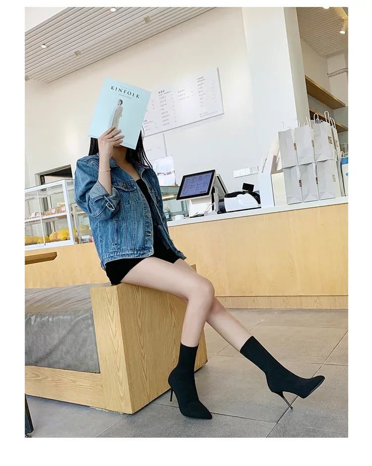 YBQJOO Women's Chelsea Boots – Pointed Toe, Ultra-High Heel, Sexy and Stylish Winter Footwear