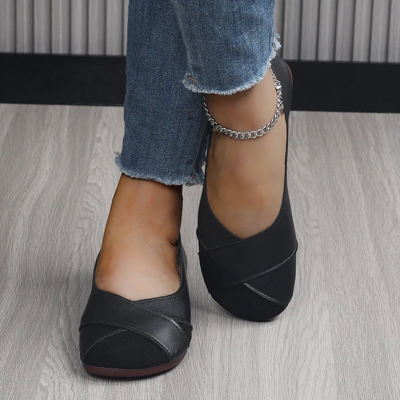 YZZJALK Women's Loafers - Casual Slip-On Flats with Splicing Design
