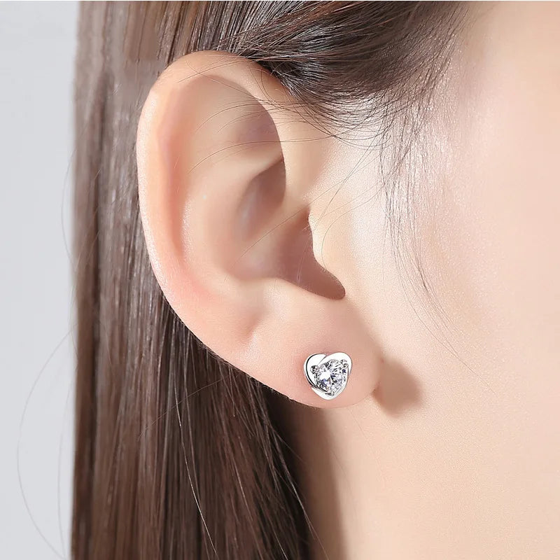 NoEnName_Null 925 Sterling Silver Heart-Shaped Crystal Stud Earrings for Women – Trendy Anniversary Gift