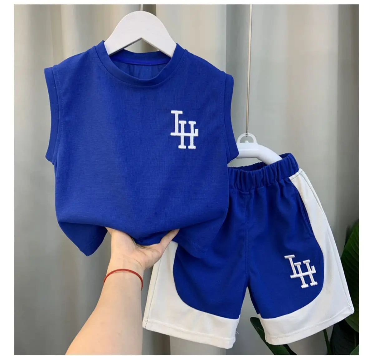 Unisex Kids’ Summer Outfit Set – Sleeveless Letter Print Pullover Top &amp; Shorts (Ages 4–6)
